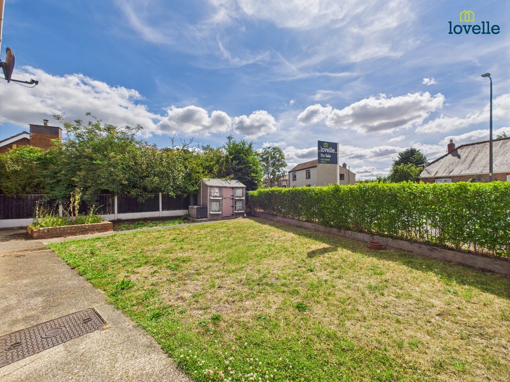 Property photo 2 of 16