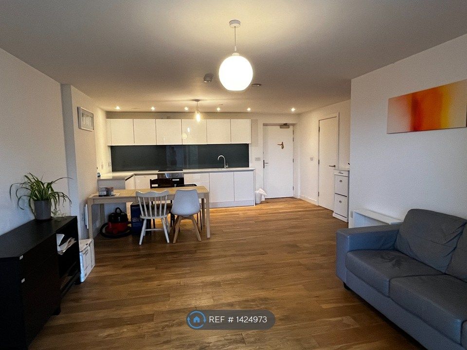 Property photo 3 of 13