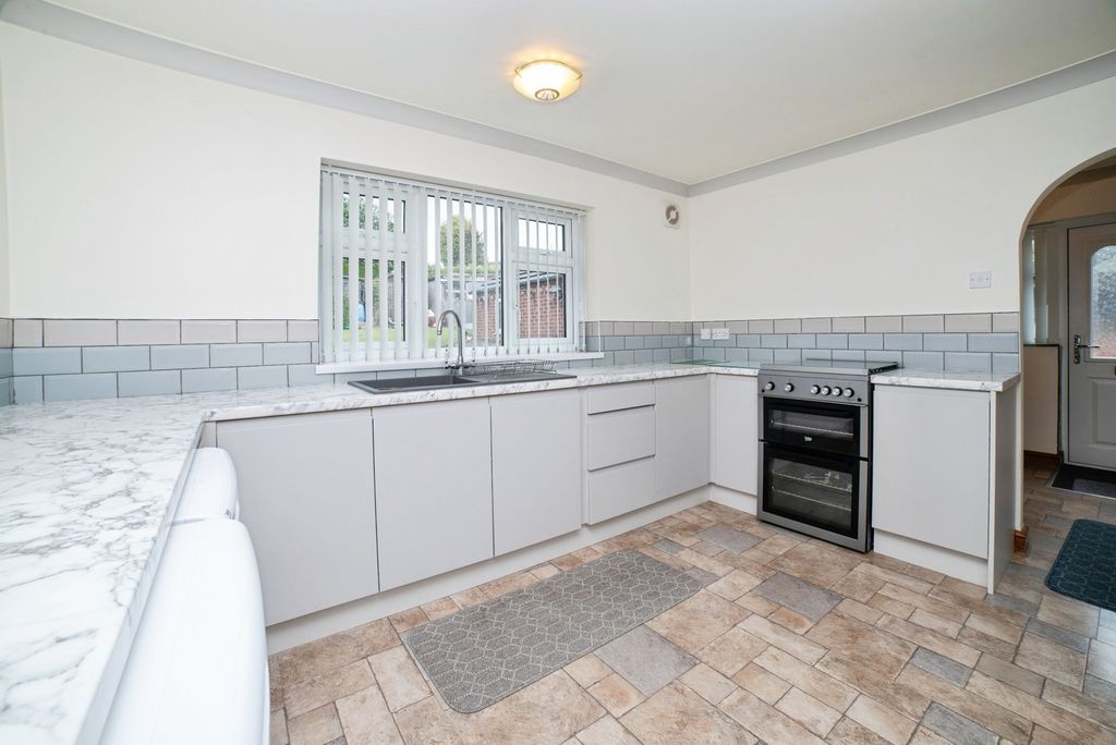 Property photo 2 of 15 Pbox-Img.Jpg