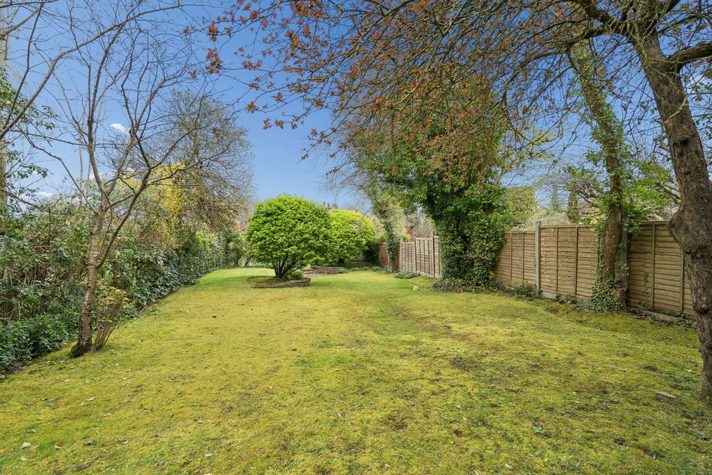 Additional image 10 of 6 bed detached house for saleChiltern Road, Pinner HA5