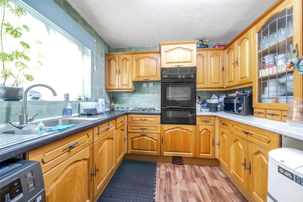Property photo 2 of 13 Picture No. 08