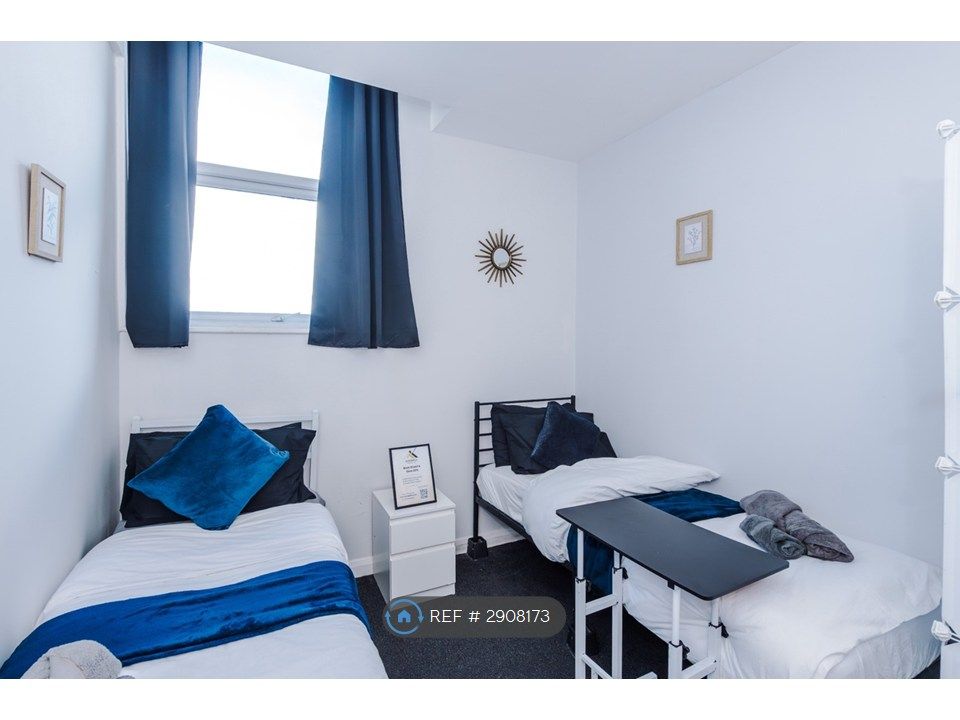 Property photo 1 of 27