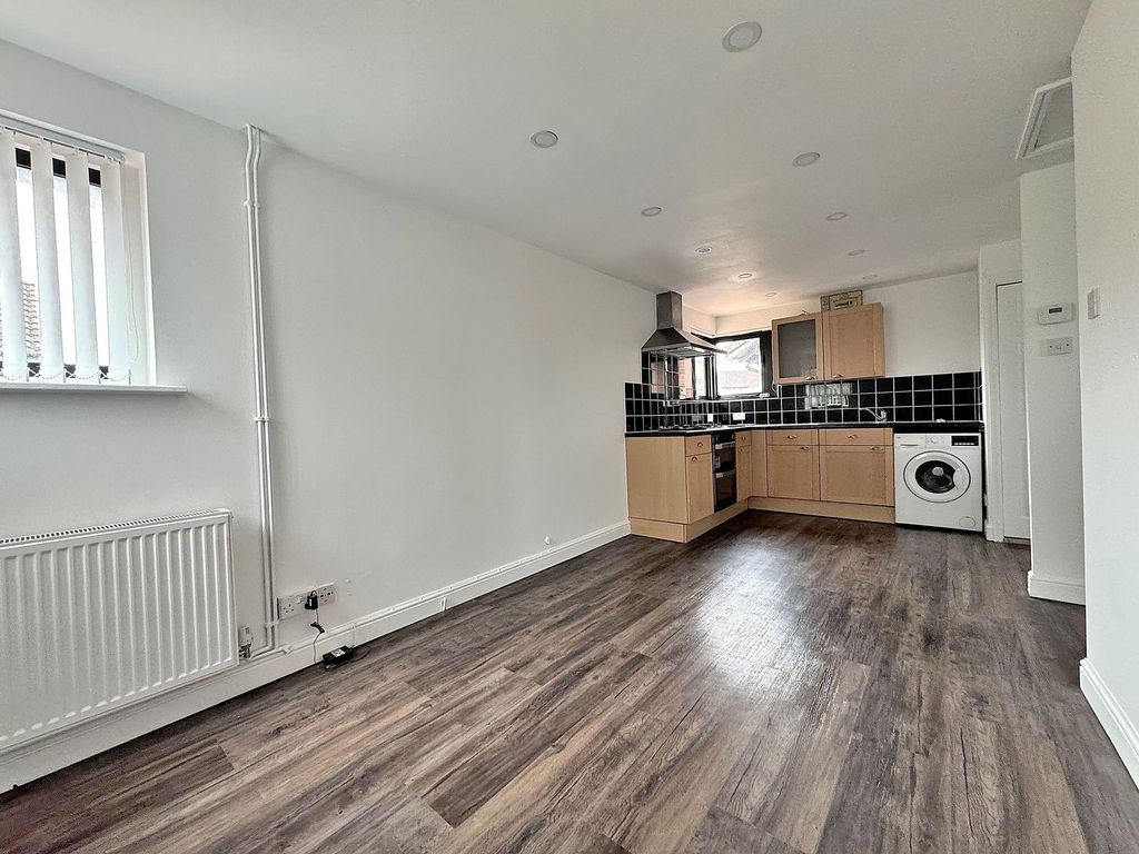 Property photo 3 of 8 Living Room