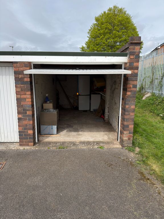 Property photo 2 of 2 Photo 3