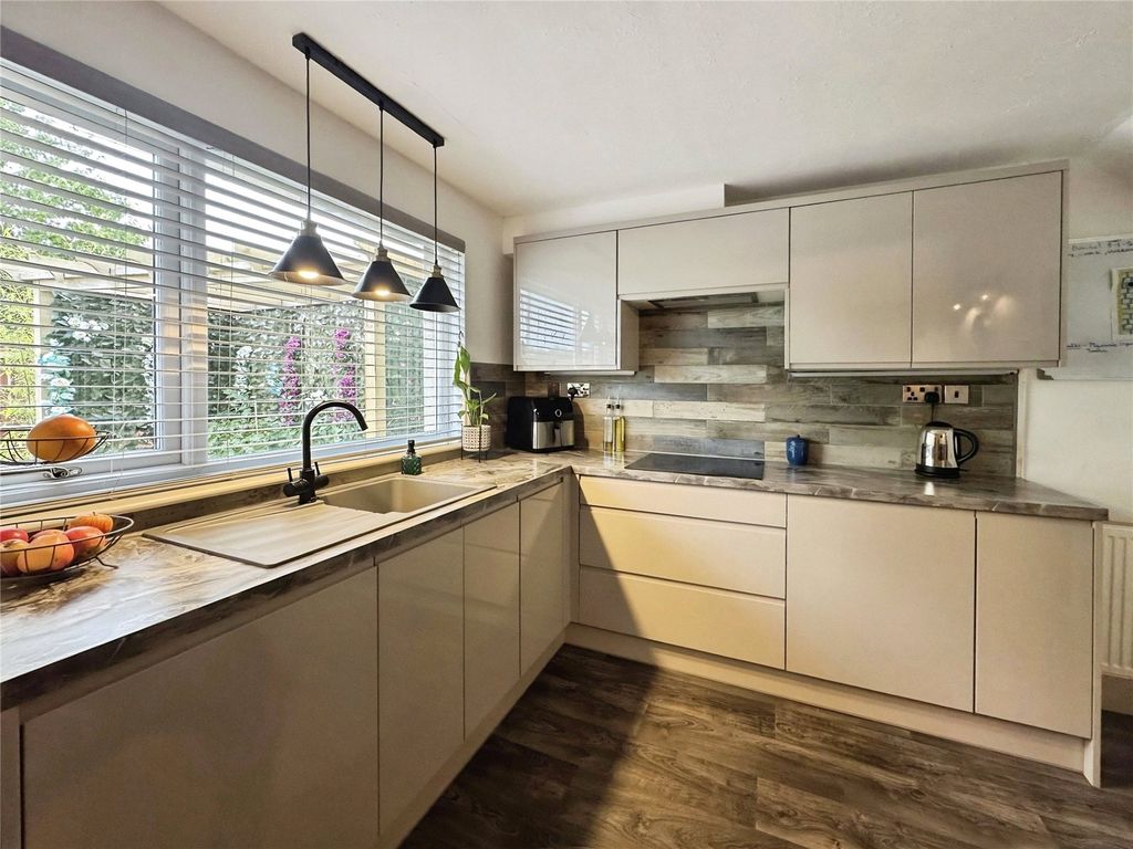 Property photo 3 of 15 Kitchen/Dining Room