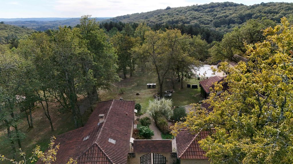 Property photo 2 of 30