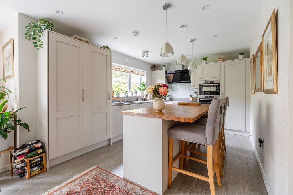 Property photo 3 of 30