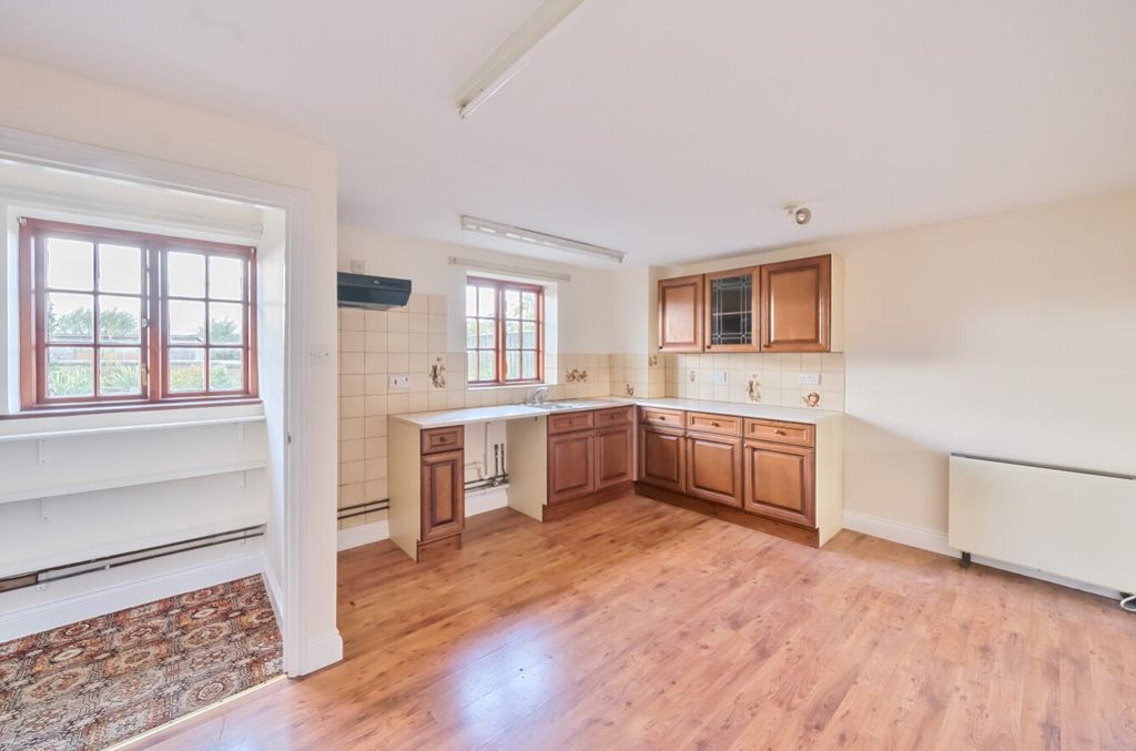 Property photo 2 of 15 Kitchen Diner