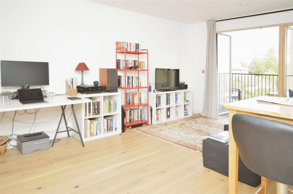 Property photo 2 of 6 Picture No. 07