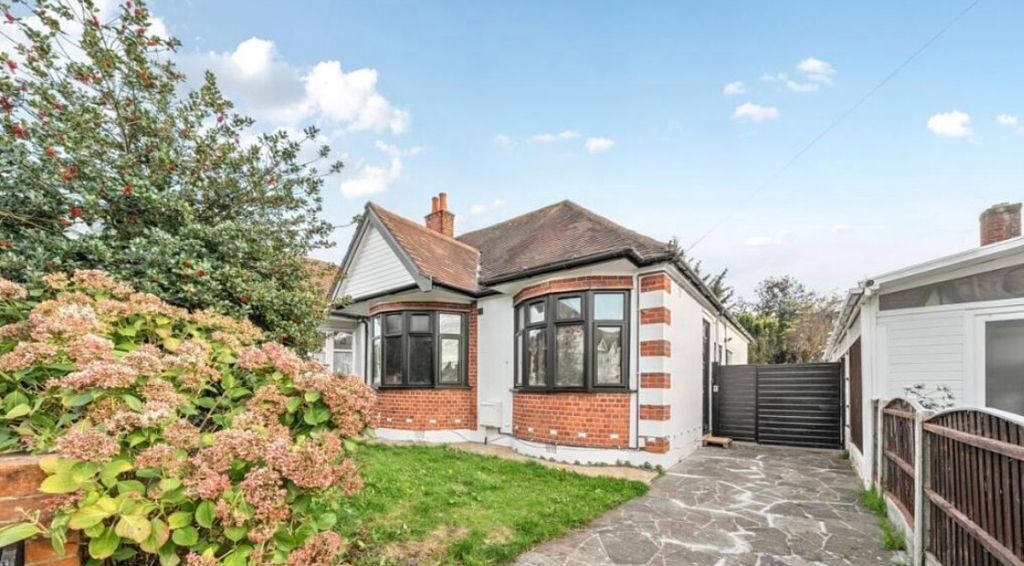 Property photo 3 of 16 Photo 1