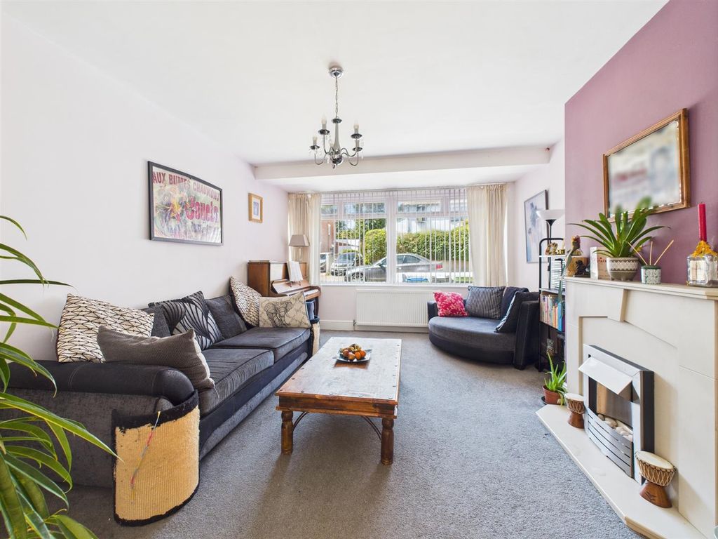 Property photo 2 of 15