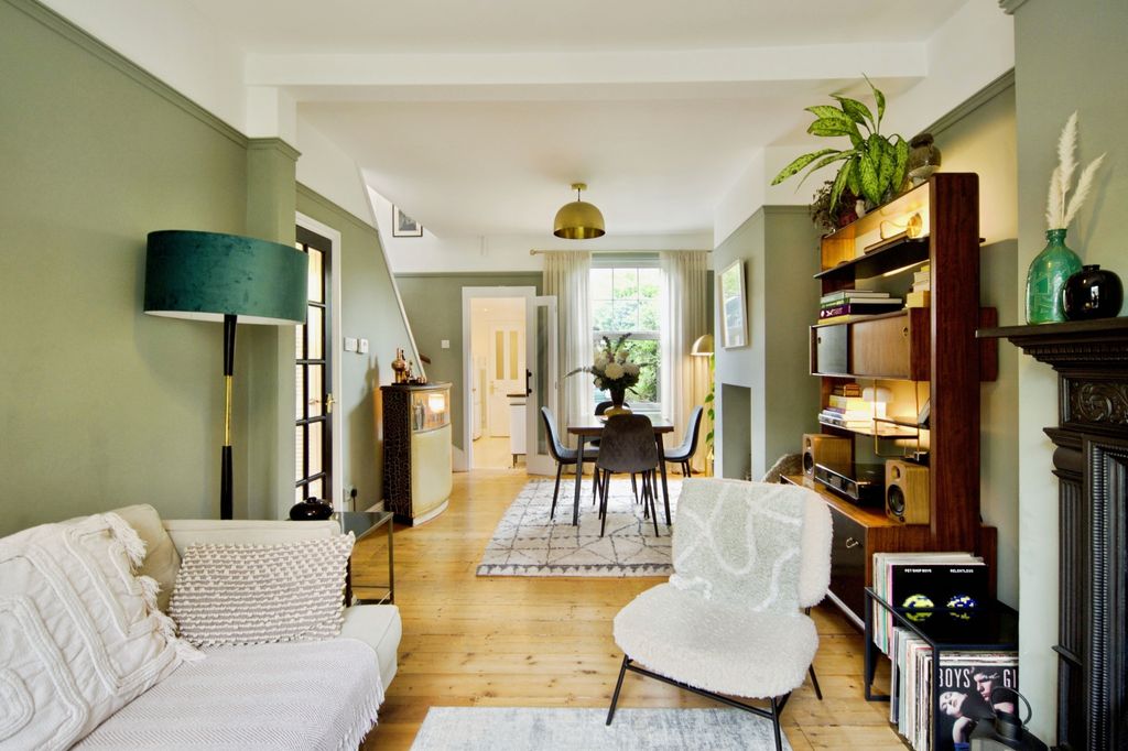 Property photo 3 of 21 Photo #3