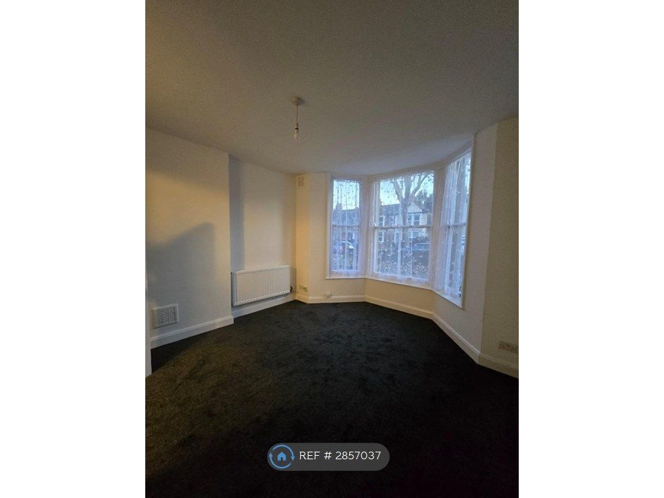 Property photo 3 of 4