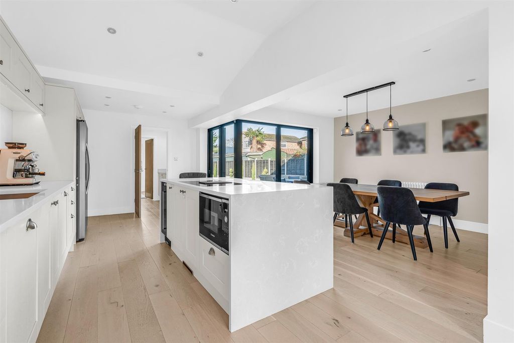 Property photo 2 of 39 Internal-12.Jpg