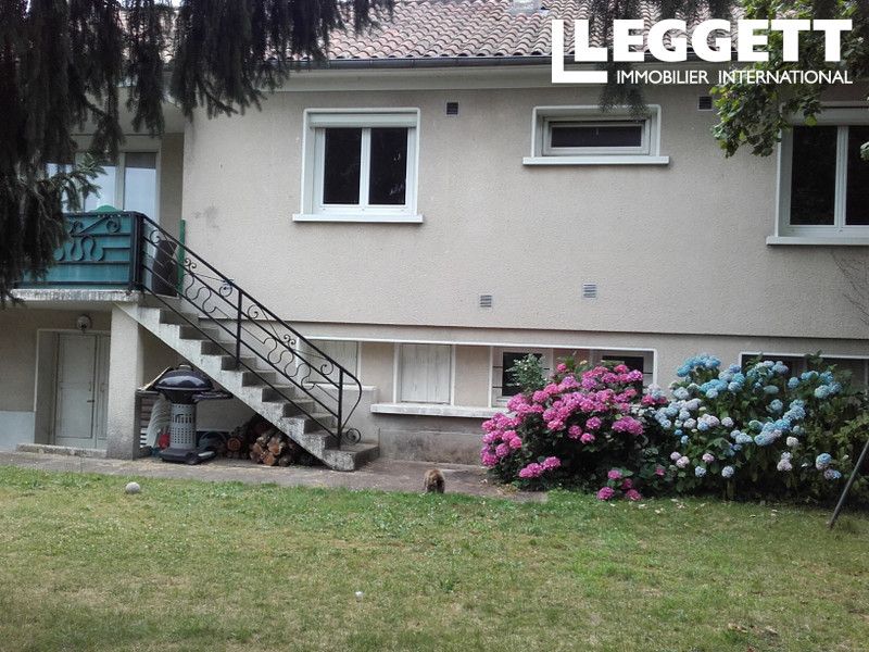 Property photo 1 of 3