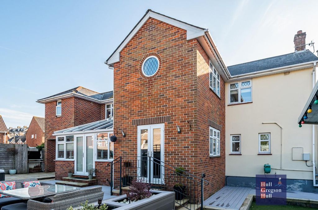 Property photo 1 of 22 Cbd54d5A-6B26-43B8-B6F5-604Fde39Ffa5.Jpg