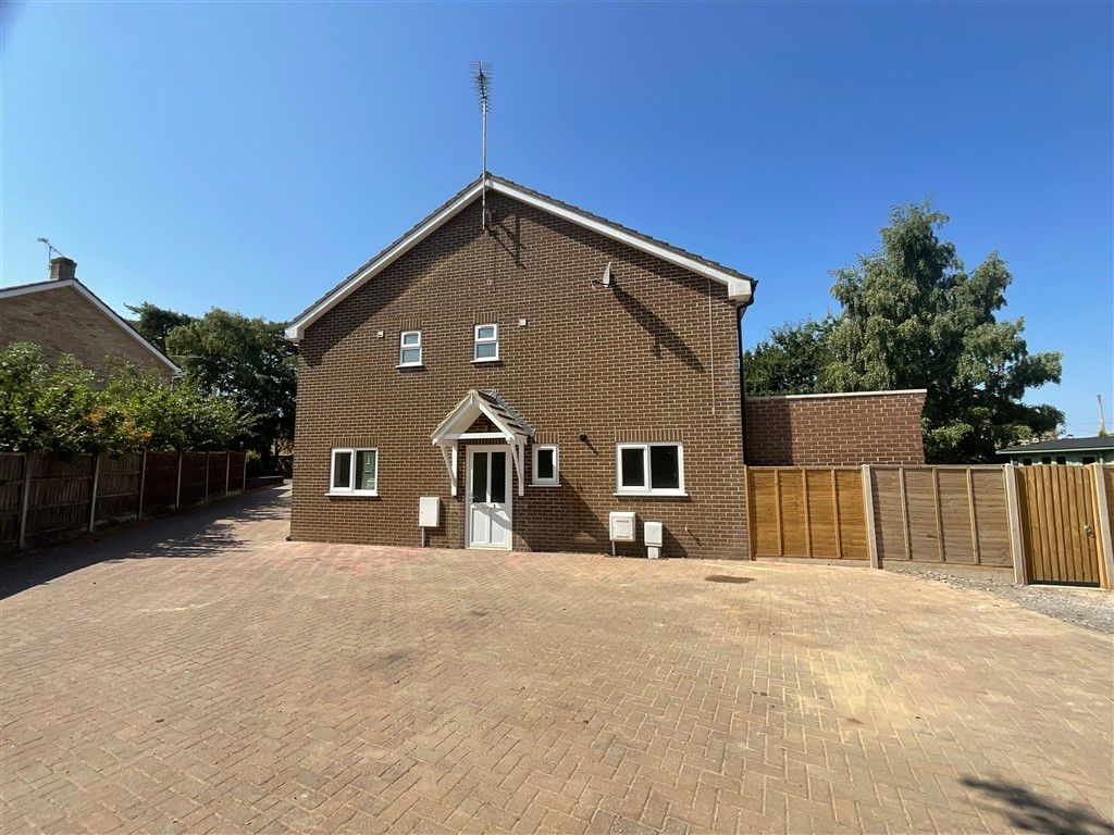 Property photo 1 of 16 Front