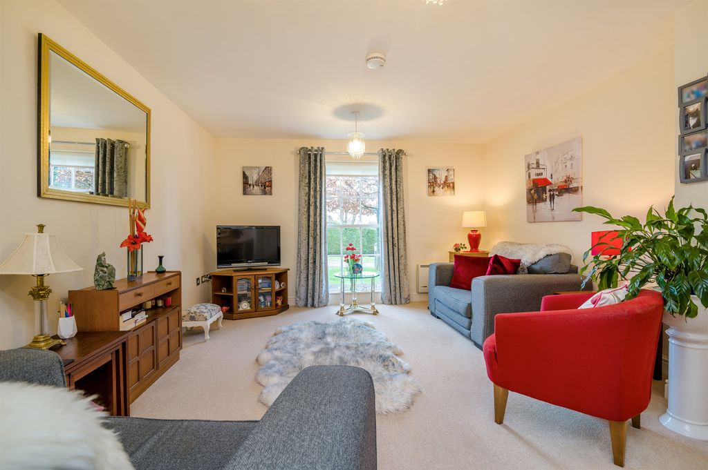 Property photo 3 of 20