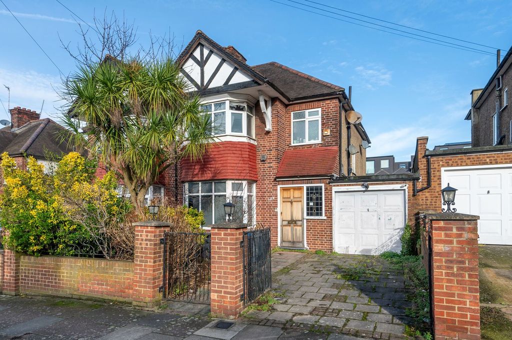 Property photo 1 of 13