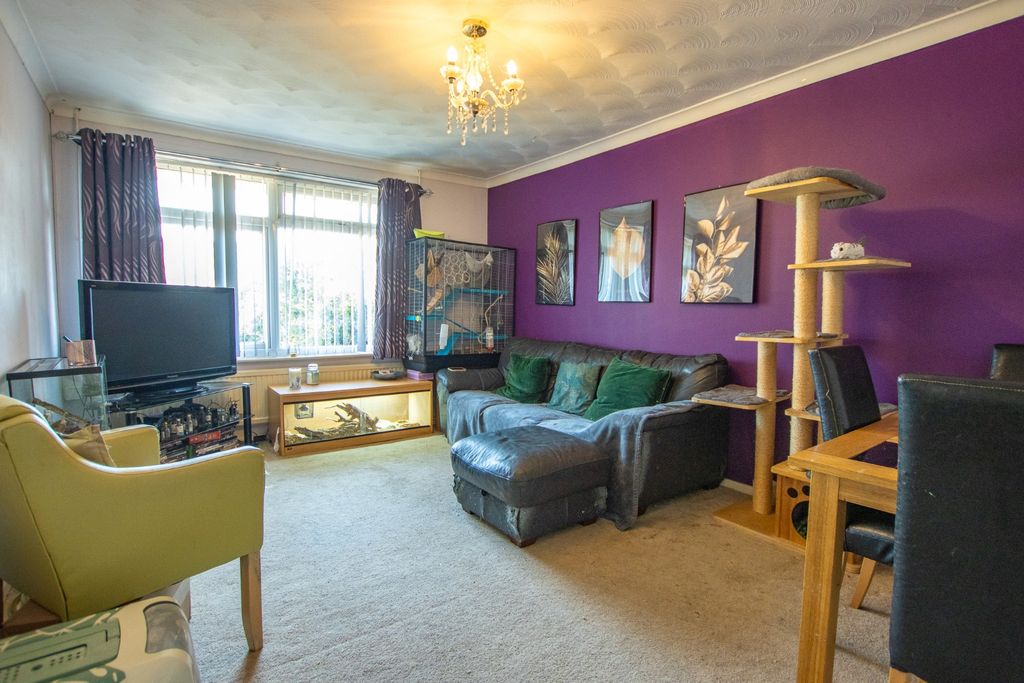 Property photo 3 of 14 5179114