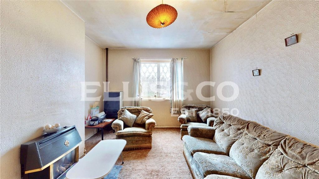 Property photo 3 of 17 Picture No. 03