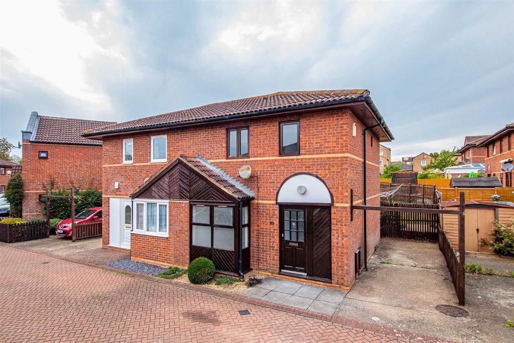 Property photo 1 of 16