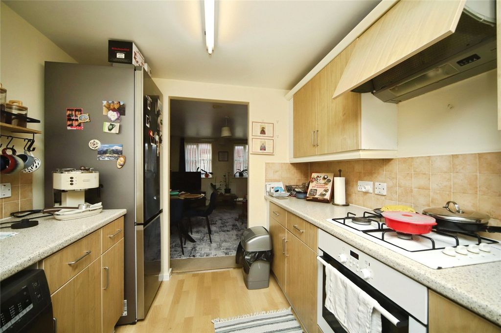 Property photo 3 of 12 Picture No. 16