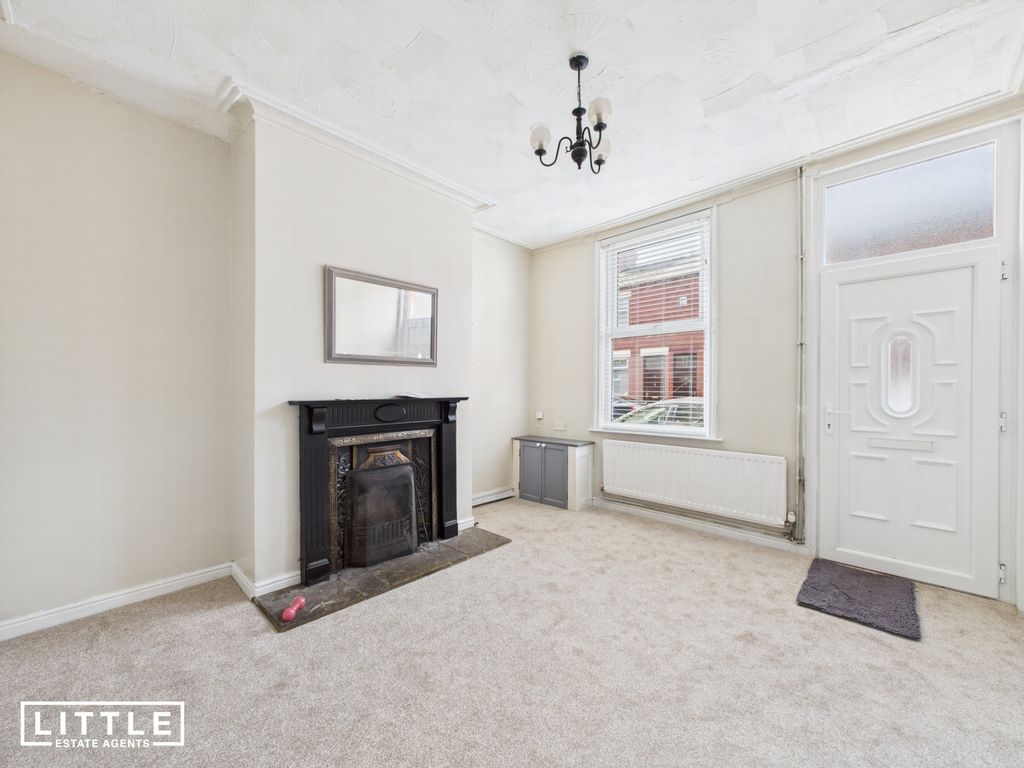 Property photo 2 of 14 Photo 1