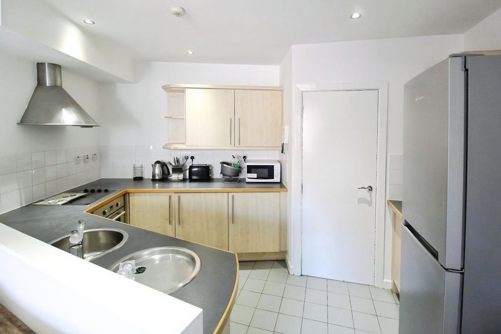 Property photo 3 of 7 Picture No. 27