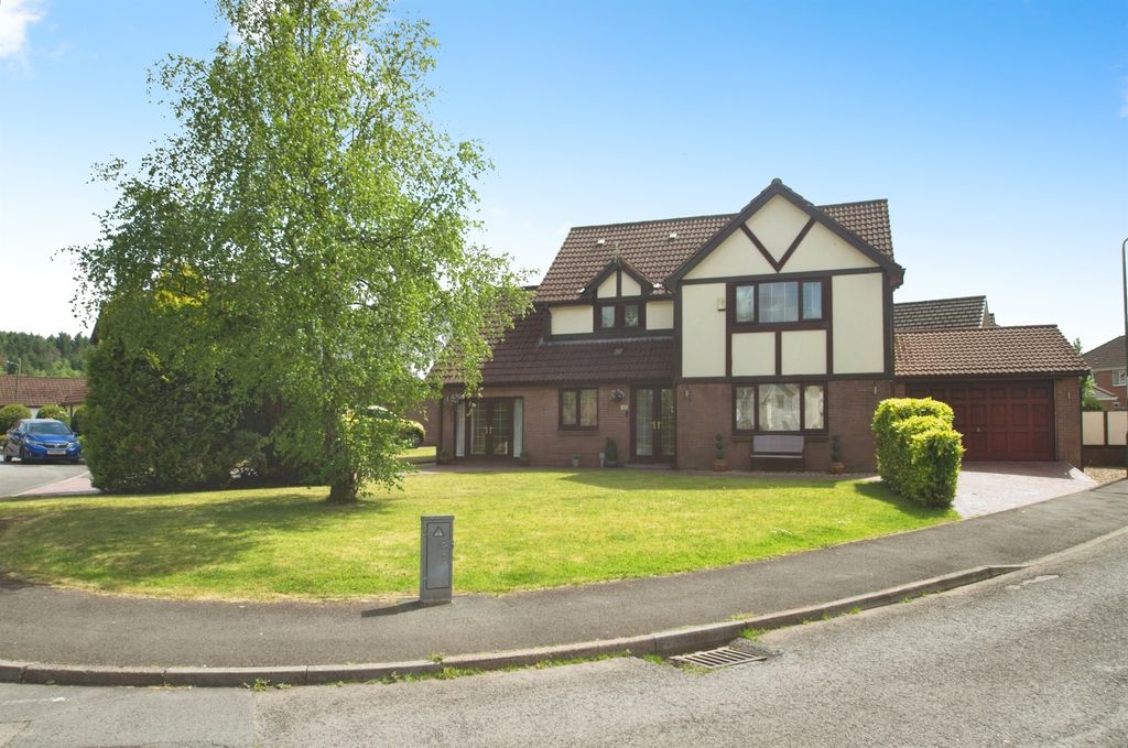 Property photo 1 of 29