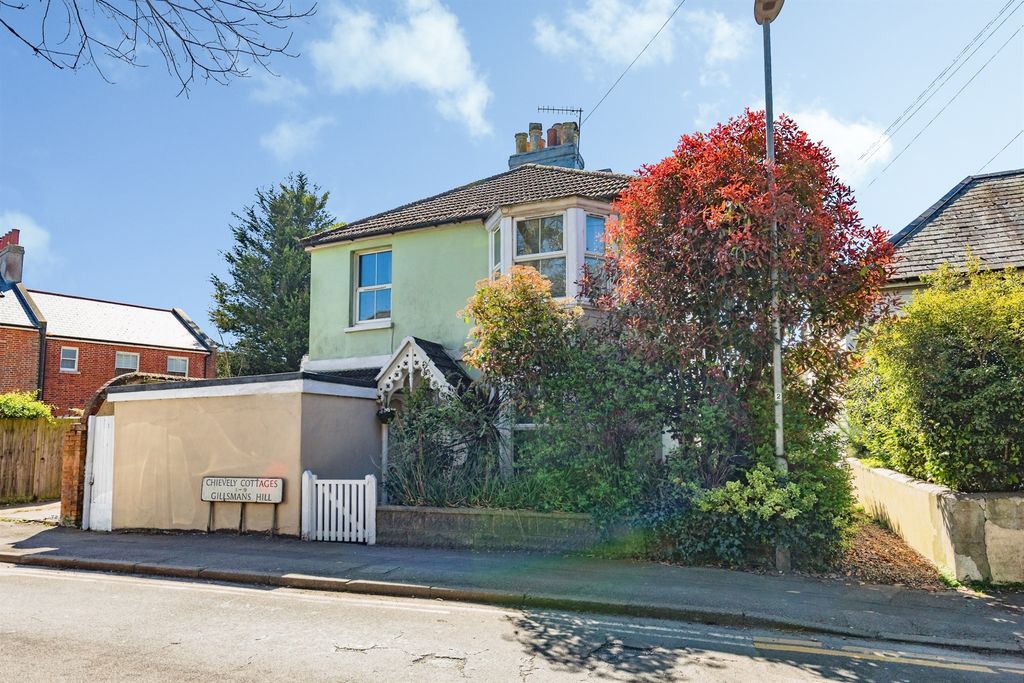 Property photo 3 of 18