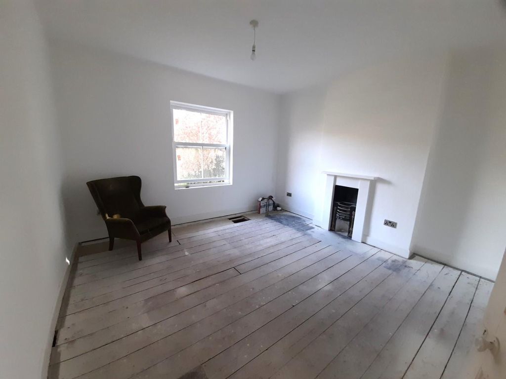 Additional image 5 of 6 bed detached house for saleLea Road, Gainsborough DN21