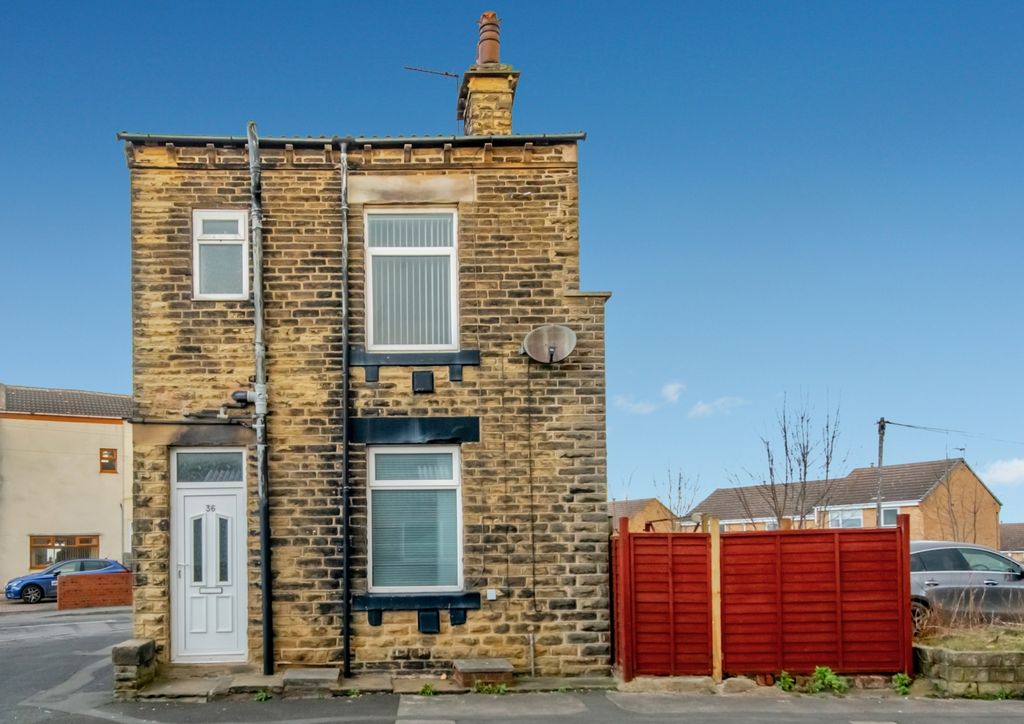 Property photo 1 of 17 Front View Of Property