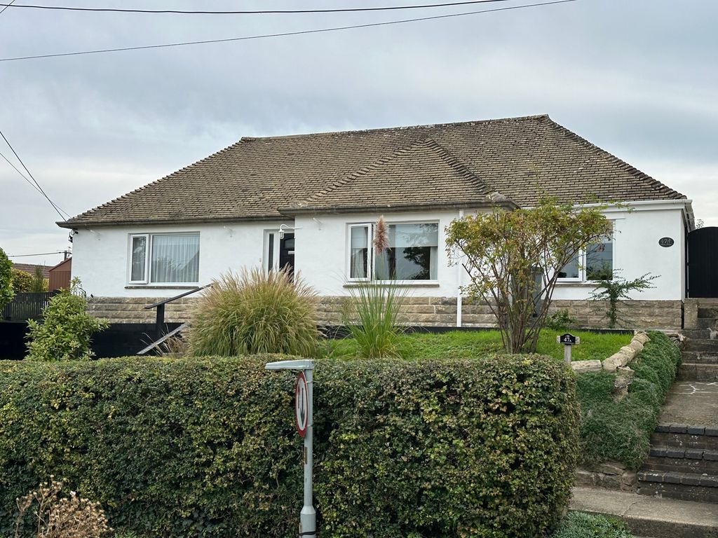 Property photo 1 of 11 Front