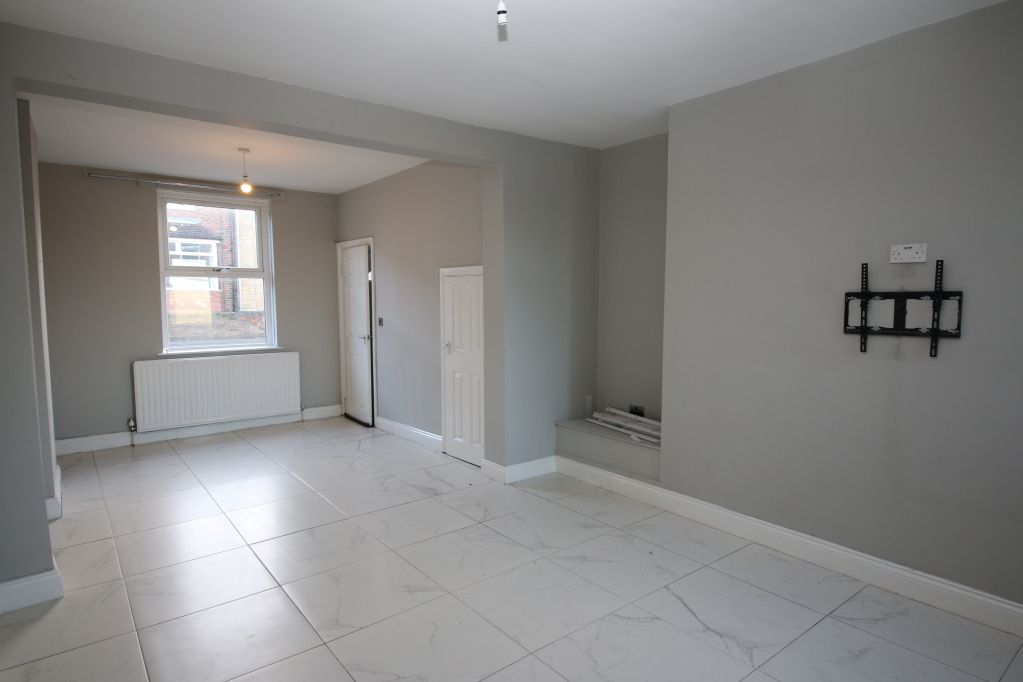 Property photo 2 of 8 Picture No. 07