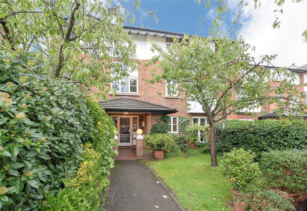 Property photo 1 of 8 Front