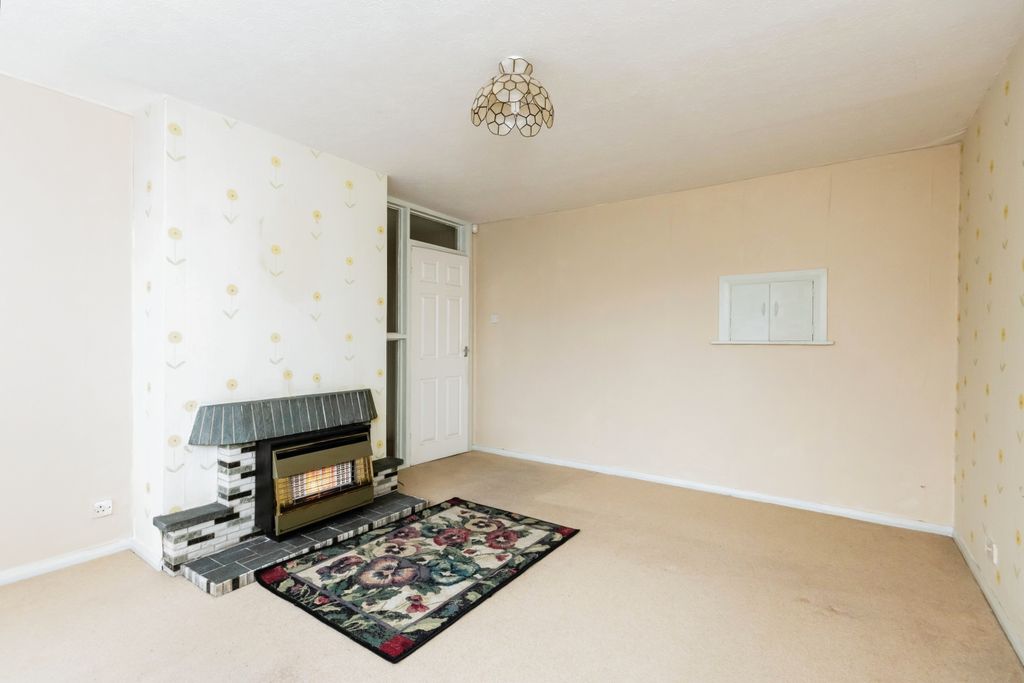 Property photo 3 of 17 Photography
