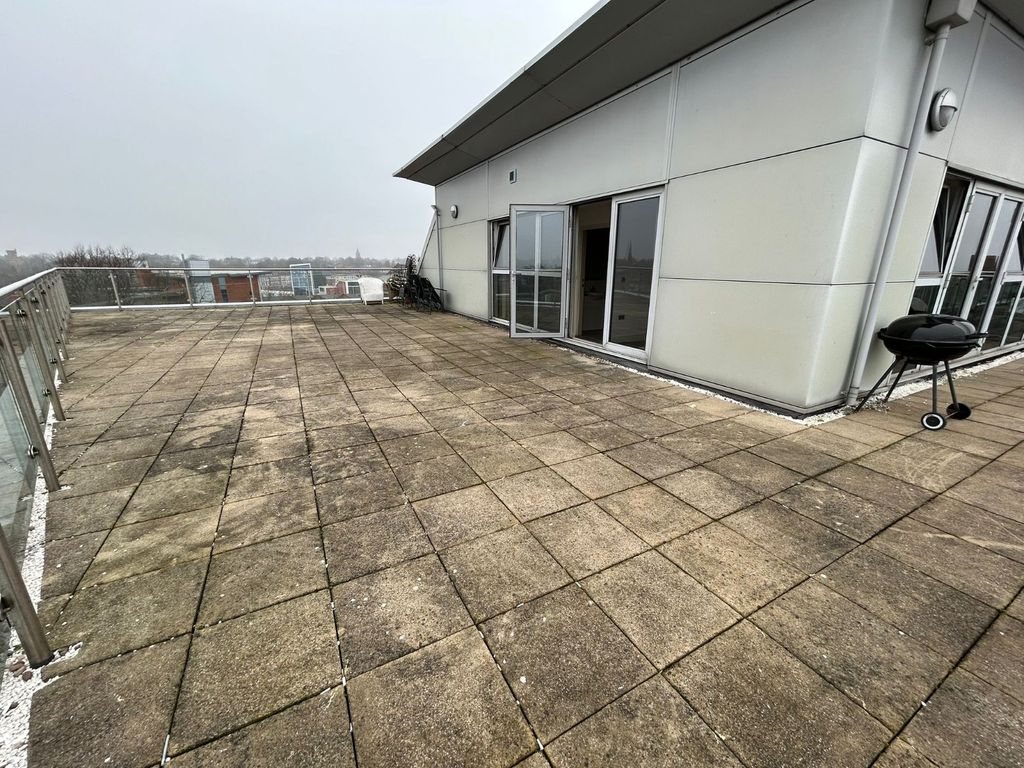 Property photo 3 of 10 Picture No. 02