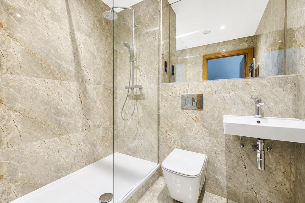 Property photo 3 of 15 4dc05693-3Ace-4d4A-8d0c-F14E0Eeb0398.Png