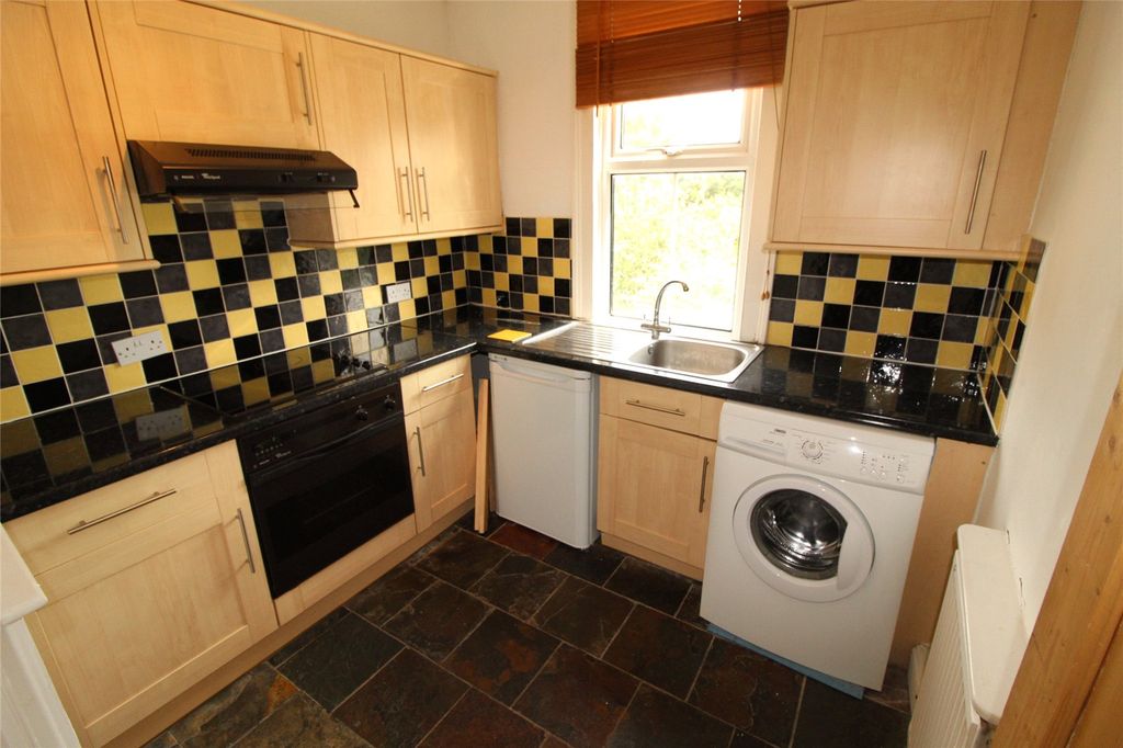 Property photo 3 of 6 Picture No. 10