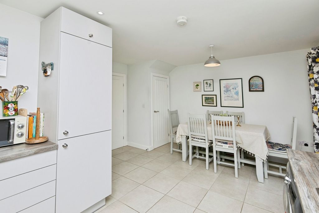 Property photo 3 of 17 Pbox-Img.Jpg