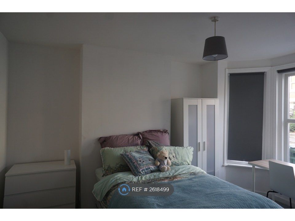 Property photo 1 of 31