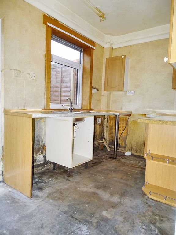 Property photo 3 of 10 Photo 11