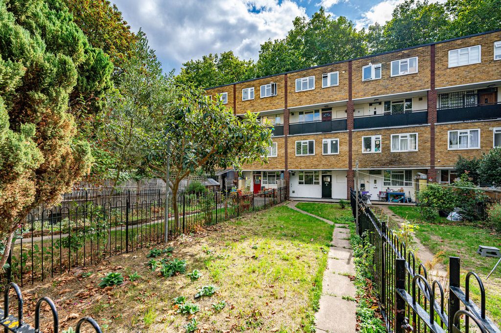 Property photo 3 of 17