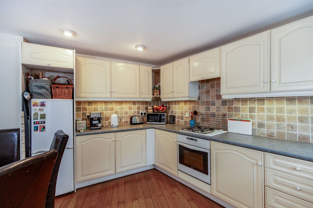Additional image 9 of 2 bed flat for saleUpper East Hayes, Bath BA1