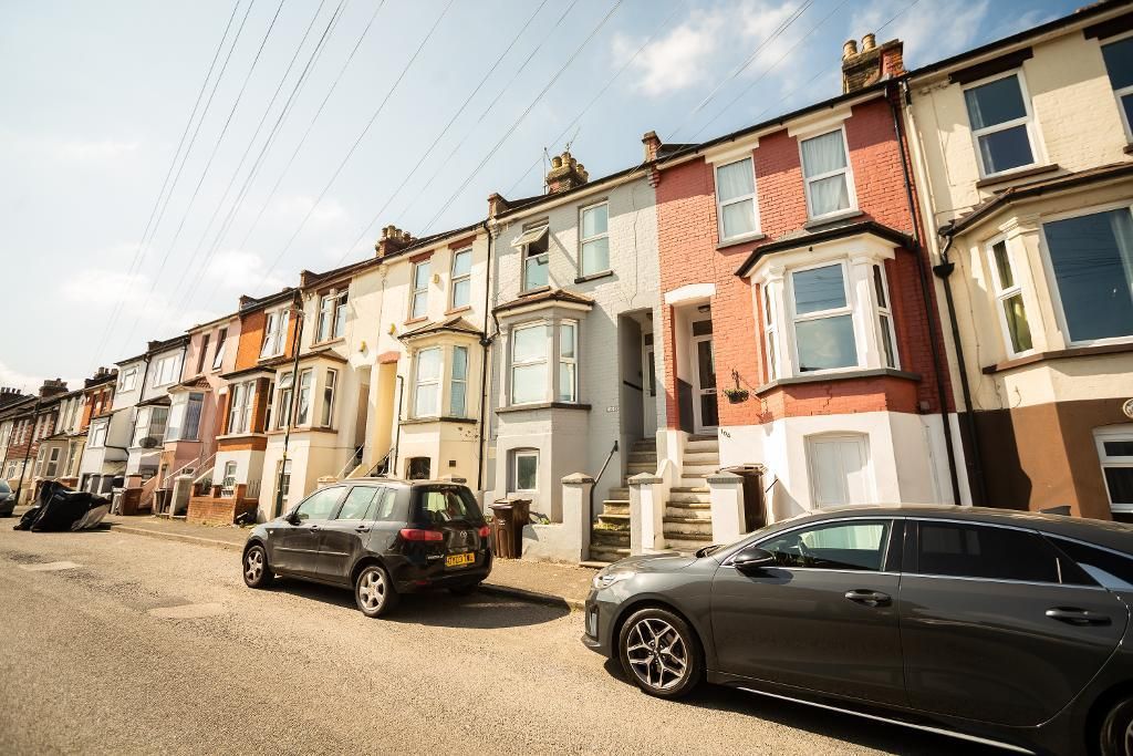 Property photo 2 of 16 Photo 2