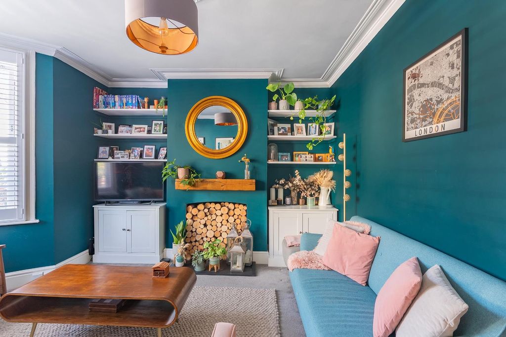 Property photo 1 of 41 0P6Avp - Living Room C.Jpg