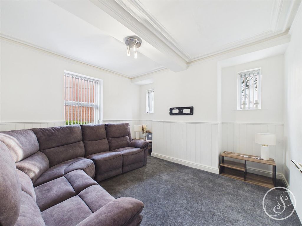 Property photo 2 of 11 Cam02071G0-Pr0837-Still001.Jpg