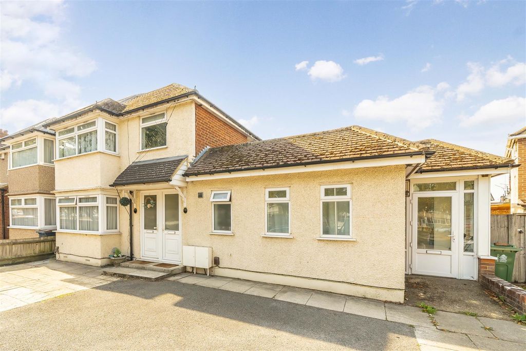 Property photo 1 of 4