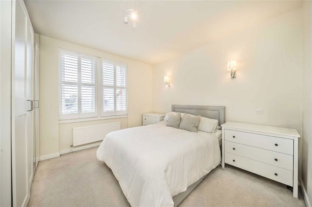 Property photo 3 of 5